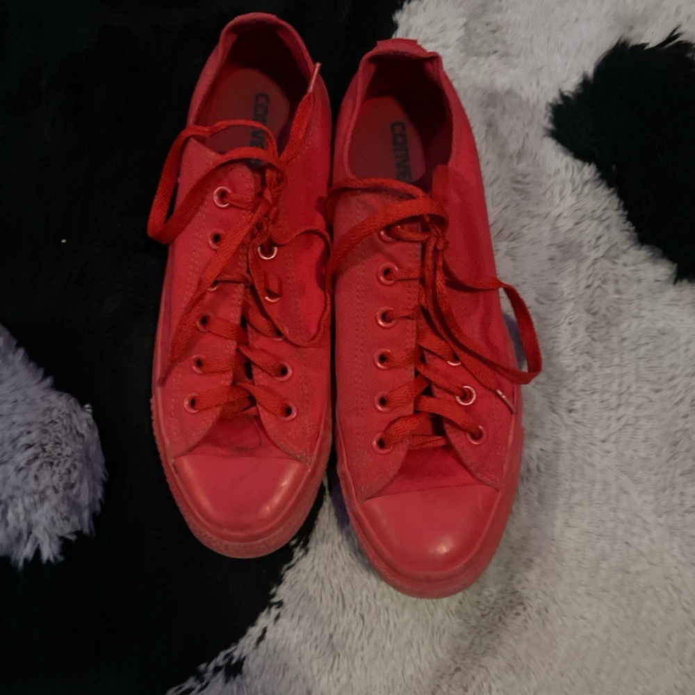 Red Crimson Converse